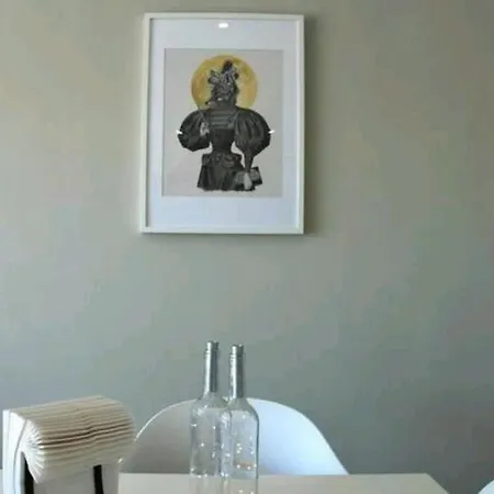 Luxurious Apartm. With Sea View. * Εστεπόνα