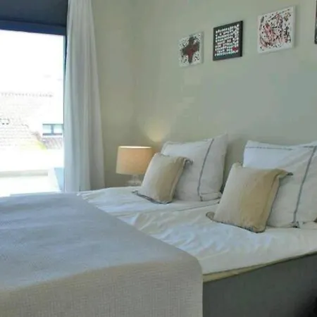Luxurious Apartm. With Sea View.